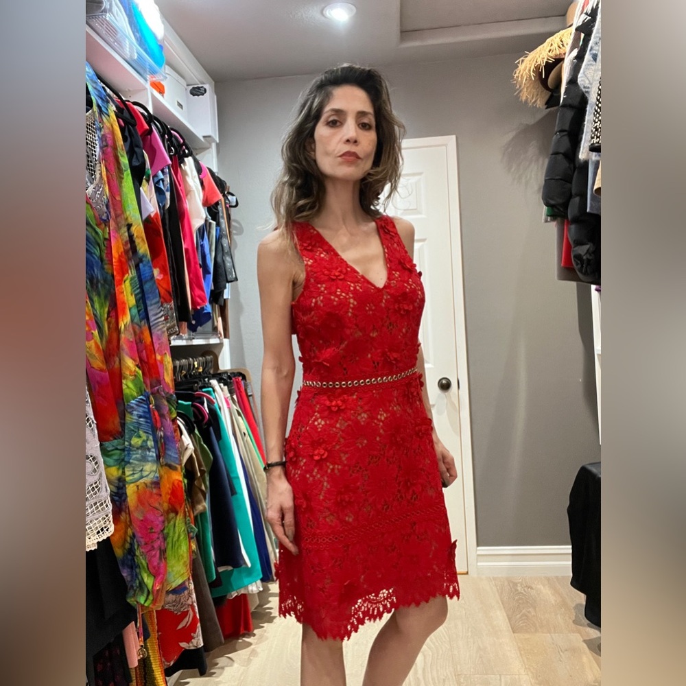 Michael Kors Red Lace Floral Dress size 6 New without tags